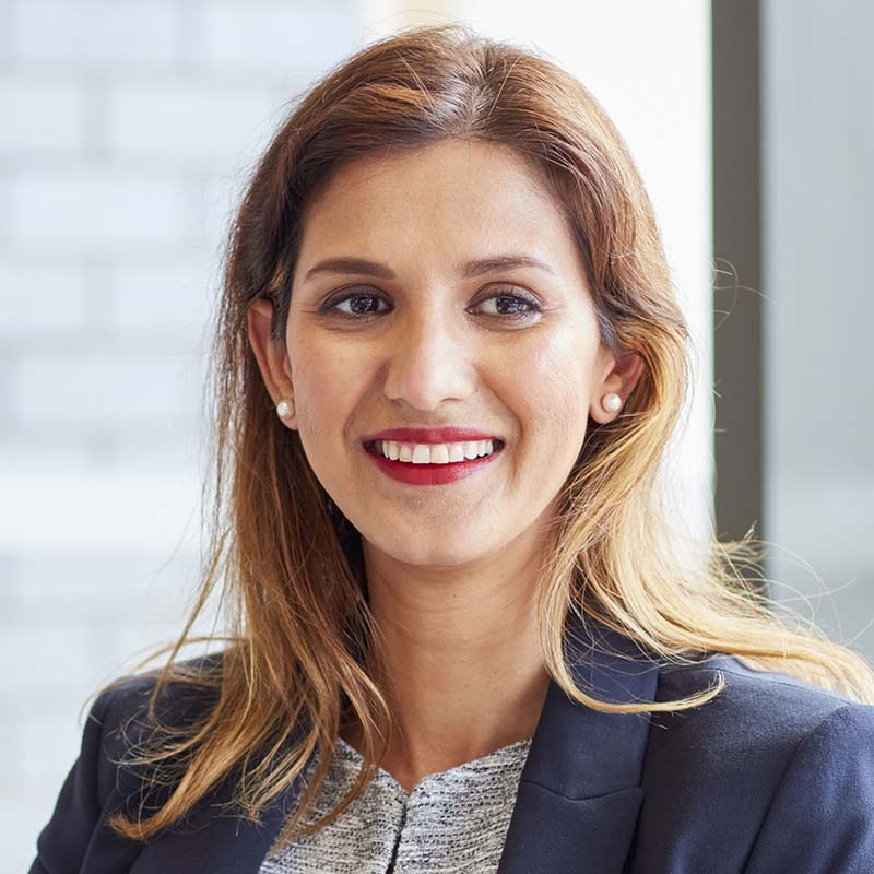 businesswoman-and-businessman